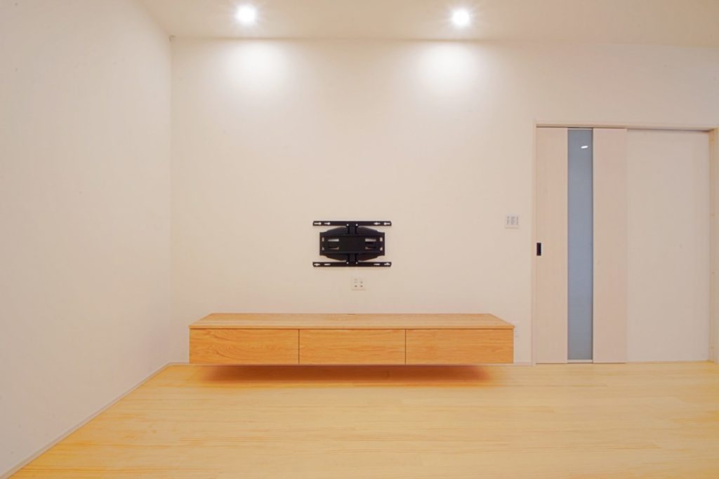 家具や棚の設置に欠かせない「下地補強」とは？