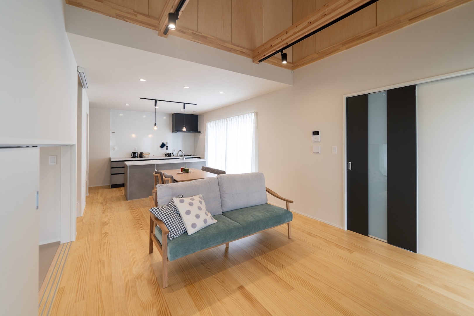 平屋は狭い？を解消する、コンパクトでも広く見せる工夫3選！